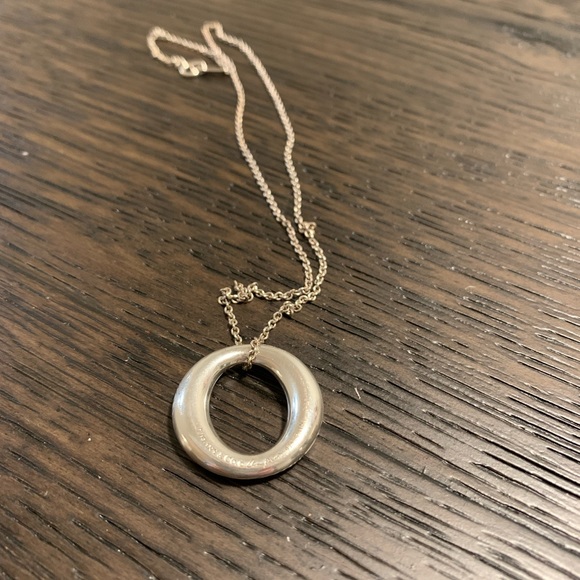 Tiffany & Co Elsa Peretti Sevillana Necklace on Tiffany & Co Elsa Peretti chain - Picture 5 of 6